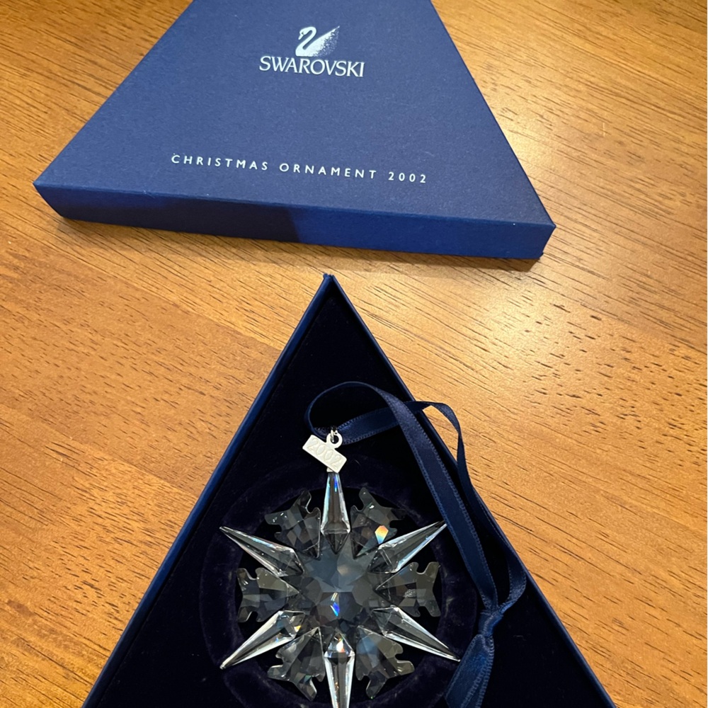 2002 Annual Edition Swarovski Ornament